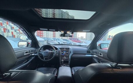 Ford Explorer VI, 2019 год, 4 300 000 рублей, 16 фотография