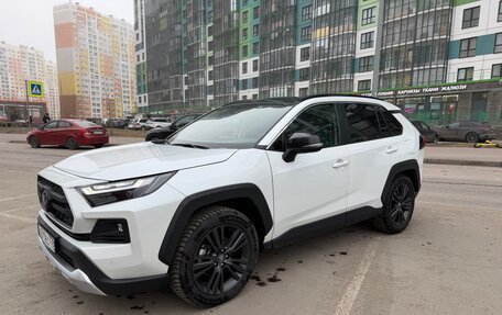 Toyota RAV4, 2024 год, 3 850 000 рублей, 3 фотография