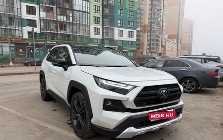 Toyota RAV4, 2024 год, 3 850 000 рублей, 6 фотография