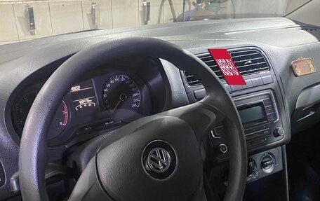 Volkswagen Polo VI (EU Market), 2018 год, 1 250 000 рублей, 3 фотография