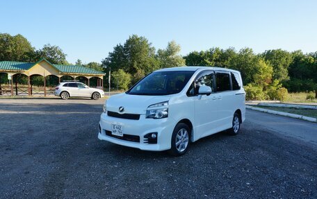 Toyota Voxy II, 2010 год, 1 500 000 рублей, 9 фотография