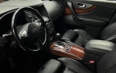 Infiniti QX70, 2014 год, 2 200 000 рублей, 4 фотография