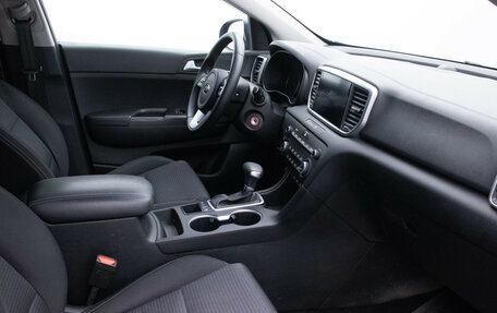 KIA Sportage IV рестайлинг, 2020 год, 2 295 000 рублей, 9 фотография