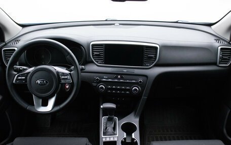 KIA Sportage IV рестайлинг, 2020 год, 2 295 000 рублей, 13 фотография