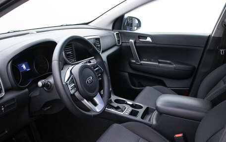 KIA Sportage IV рестайлинг, 2020 год, 2 295 000 рублей, 10 фотография