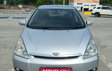 Toyota Wish II, 2005 год, 990 000 рублей, 1 фотография