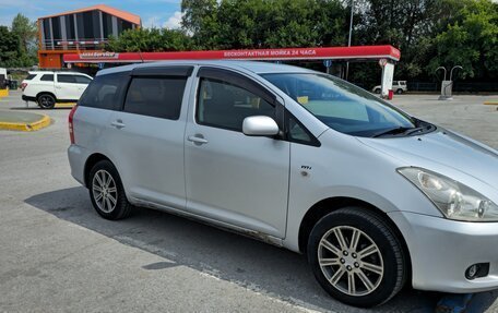 Toyota Wish II, 2005 год, 990 000 рублей, 3 фотография