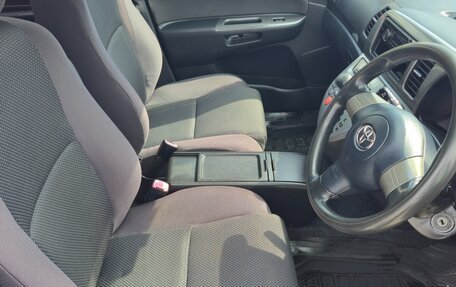 Toyota Wish II, 2005 год, 990 000 рублей, 18 фотография