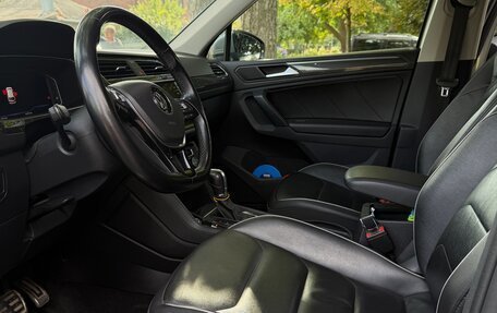 Volkswagen Tiguan II, 2018 год, 3 350 000 рублей, 9 фотография