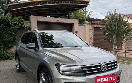Volkswagen Tiguan II, 2018 год, 3 350 000 рублей, 3 фотография