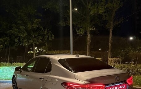 Toyota Camry, 2021 год, 3 250 000 рублей, 5 фотография