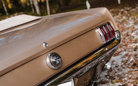 Ford Mustang VI рестайлинг, 1966 год, 12 500 000 рублей, 17 фотография