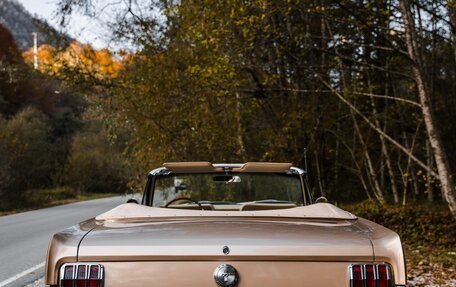 Ford Mustang VI рестайлинг, 1966 год, 12 500 000 рублей, 20 фотография