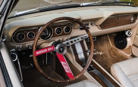 Ford Mustang VI рестайлинг, 1966 год, 12 500 000 рублей, 11 фотография