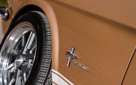 Ford Mustang VI рестайлинг, 1966 год, 12 500 000 рублей, 23 фотография