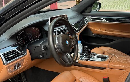 BMW 7 серия, 2019 год, 5 800 000 рублей, 11 фотография