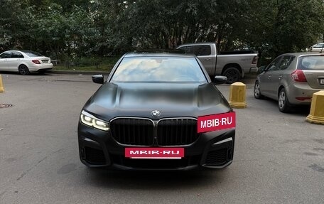 BMW 7 серия, 2019 год, 5 800 000 рублей, 2 фотография
