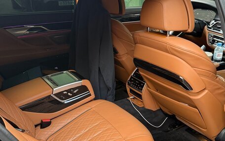 BMW 7 серия, 2019 год, 5 800 000 рублей, 16 фотография