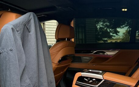 BMW 7 серия, 2019 год, 5 800 000 рублей, 18 фотография