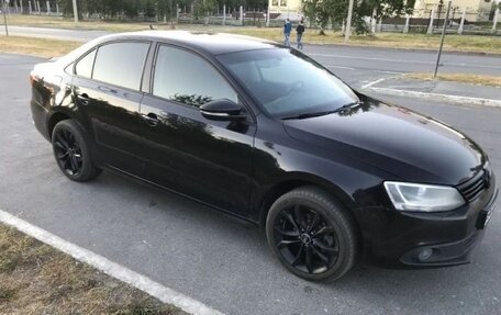 Volkswagen Jetta VI, 2012 год, 1 000 000 рублей, 5 фотография