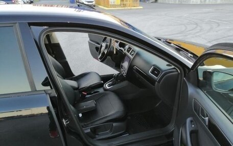 Volkswagen Jetta VI, 2012 год, 1 000 000 рублей, 10 фотография
