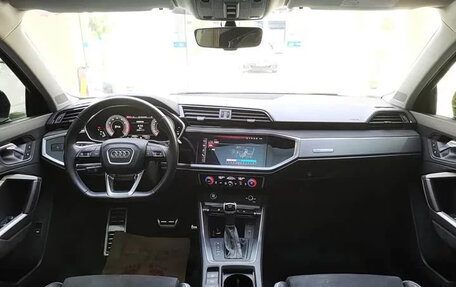 Audi Q3, 2023 год, 2 000 000 рублей, 11 фотография