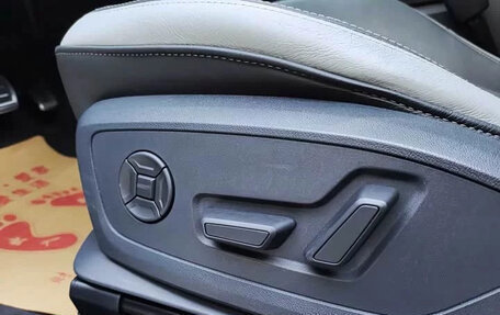 Audi Q3, 2023 год, 2 000 000 рублей, 23 фотография