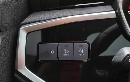 Audi Q3, 2023 год, 2 000 000 рублей, 20 фотография