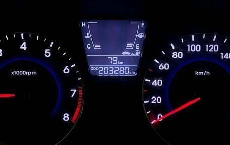 Hyundai Solaris II рестайлинг, 2012 год, 700 000 рублей, 17 фотография