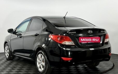 Hyundai Solaris II рестайлинг, 2012 год, 700 000 рублей, 8 фотография