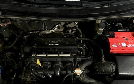 Hyundai Solaris II рестайлинг, 2012 год, 700 000 рублей, 20 фотография