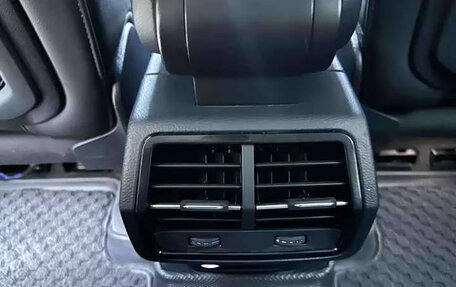 Audi Q3, 2023 год, 2 040 000 рублей, 18 фотография