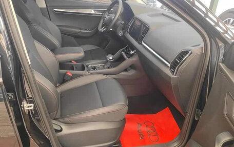 Skoda Karoq I, 2023 год, 1 700 000 рублей, 7 фотография