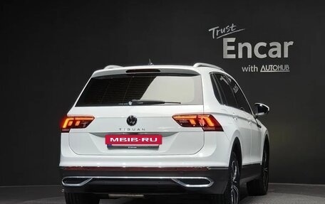 Volkswagen Tiguan II, 2022 год, 3 084 690 рублей, 4 фотография