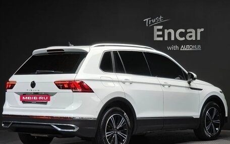 Volkswagen Tiguan II, 2022 год, 3 084 690 рублей, 3 фотография