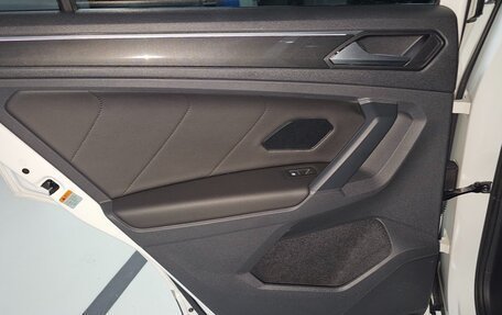 Volkswagen Tiguan II, 2022 год, 3 084 690 рублей, 17 фотография