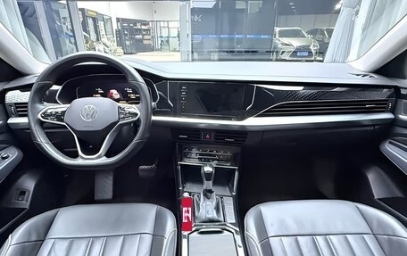 Volkswagen Passat B8 рестайлинг, 2023 год, 1 900 000 рублей, 7 фотография