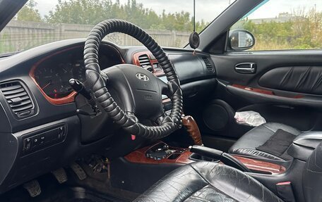 Hyundai Sonata IV рестайлинг, 2005 год, 450 000 рублей, 18 фотография