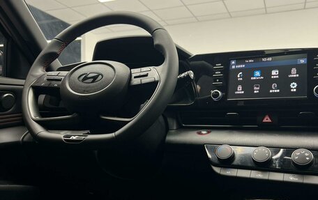 Hyundai Elantra, 2023 год, 1 270 000 рублей, 18 фотография