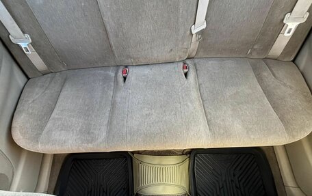Toyota Vista V30, 2003 год, 700 000 рублей, 12 фотография