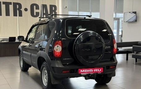 Chevrolet Niva I рестайлинг, 2018 год, 795 000 рублей, 3 фотография