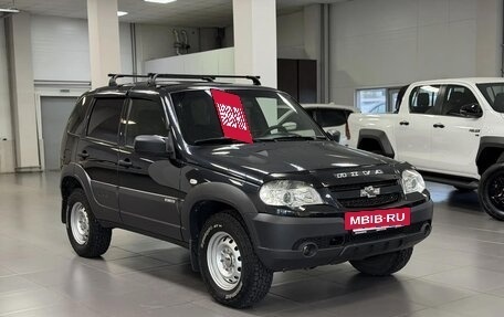 Chevrolet Niva I рестайлинг, 2018 год, 795 000 рублей, 7 фотография