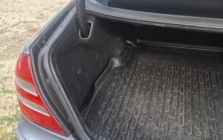 Mercedes-Benz E-Класс, 2004 год, 900 000 рублей, 9 фотография