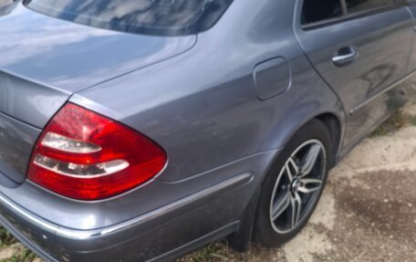 Mercedes-Benz E-Класс, 2004 год, 900 000 рублей, 7 фотография