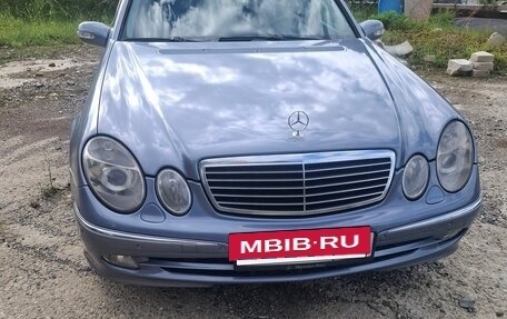 Mercedes-Benz E-Класс, 2004 год, 900 000 рублей, 5 фотография