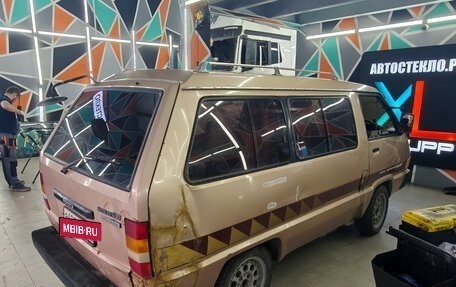 Toyota MasterAce Surf, 1985 год, 220 000 рублей, 9 фотография