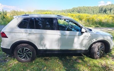 Volkswagen Tiguan II, 2018 год, 2 250 000 рублей, 1 фотография
