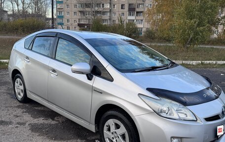 Toyota Prius, 2011 год, 1 000 000 рублей, 2 фотография