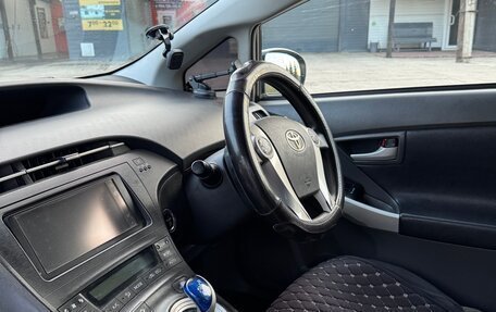 Toyota Prius, 2011 год, 1 000 000 рублей, 6 фотография