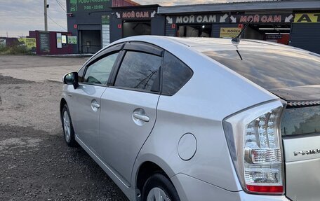 Toyota Prius, 2011 год, 1 000 000 рублей, 5 фотография